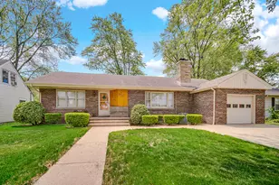 611 W Porter Ave, Chesterton, IN 46304 - Photo 1