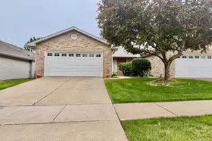 10785 Pike St, Crown Point, IN 46307 - Photo 1