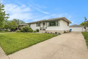 3025 98th Pl W, Highland, IN 46322 - Photo 1