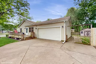 951 Bond Avenue, Valparaiso, IN 46385 - Photo 1