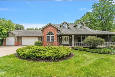 556 Shatz Drive N, Valparaiso, IN 46385 - Photo 1