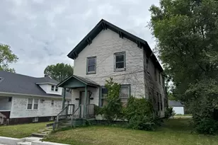 709 E 11th St, Michigan City, IN 46360 - Photo 1