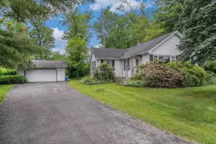 223 15th Ave NW, Demotte, IN 46310 - Photo 1