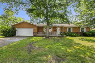 605 Cedar St NW, Demotte, IN 46310 - Photo 1