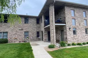 962 Birch Dr, Crown Point, IN 46307 - Photo 1