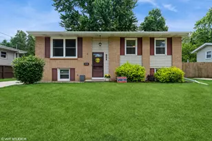 303 W 8th Pl, Hobart, IN 46342 - Photo 1