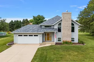 347 Independence Dr, Valparaiso, IN 46383 - Photo 1