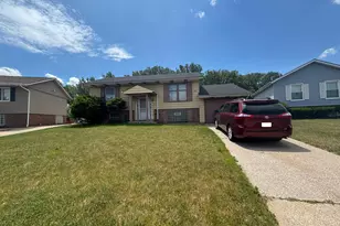 2615 E Guadalupe Cir, East Chicago, IN 46312 - Photo 1