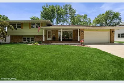 301 Michele Avenue, Crown Point, IN 46307 - Photo 1