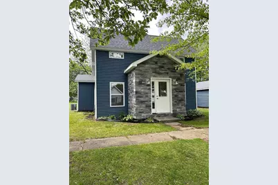 719 N Hathaway Street, Winamac, IN 46996 - Photo 1