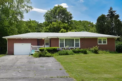 1015 E 58th Place, Merrillville, IN 46410 - Photo 1