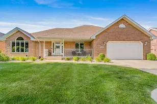 2129 Ramblewood Dr, Highland, IN 46322 - Photo 1