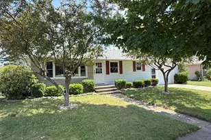 805 Roberts St, La Porte, IN 46350 - Photo 1