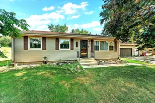 159 NW Hills Dr, Valparaiso, IN 46385 - Photo 1