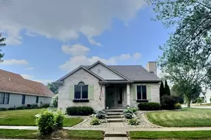 234 Abington St, Valparaiso, IN 46385 - Photo 1