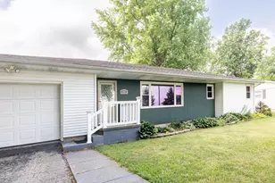 307 W Graham St, Kentland, IN 47951 - Photo 1