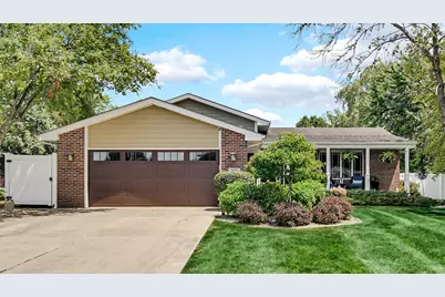 9487 E Oakridge Drive, Saint John, IN 46373 - Photo 1