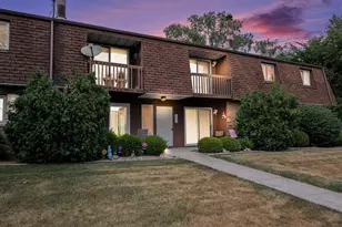 1444 Woodview Dr, Crown Point, IN 46307 - Photo 1