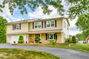 9201 Henry St, Dyer, IN 46311 - Photo 1