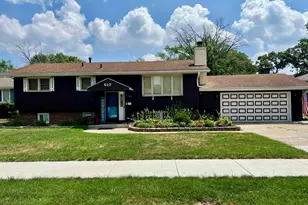 517 N Wheeler St, Griffith, IN 46319 - Photo 1