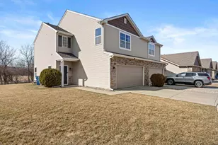 1252 Sawgrass Dr, Griffith, IN 46319 - Photo 1