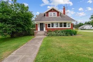 1157 Woodlawn Ave, Chesterton, IN 46304 - Photo 1