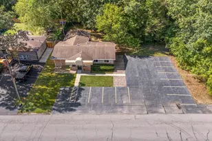 792 Juniper Rd, Valparaiso, IN 46385 - Photo 1