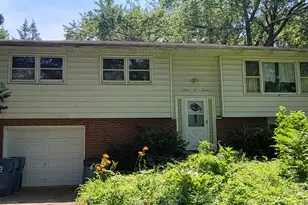 605 Jefferson Ave, Chesterton, IN 46304 - Photo 1