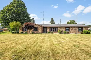 701 Thunderbird Dr, New Carlisle, IN 46552 - Photo 1