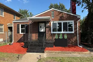 653 W Taft St, Gary, IN 46404 - Photo 1