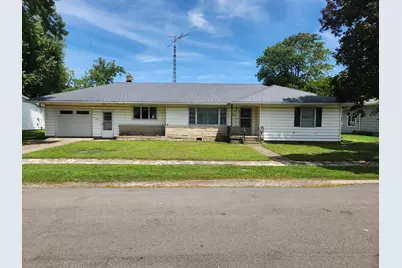 206 E Johnson Street, Wolcott, IN 47995 - Photo 1