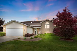 1421 Capri Ln, Dyer, IN 46311 - Photo 1