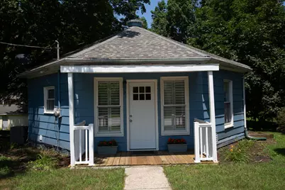 7 E Valparaiso Street, Westville, IN 46391 - Photo 1