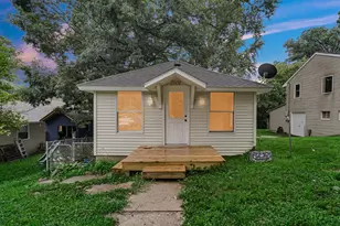 1502 Redwing Rd, Valparaiso, IN 46383 - Photo 1