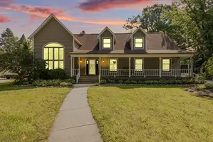 4106 Oak Grove Dr, Valparaiso, IN 46383 - Photo 1