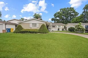 1015 N Rensselaer St, Griffith, IN 46319 - Photo 1