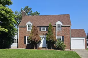 302 W Grace St, Rensselaer, IN 47978 - Photo 1