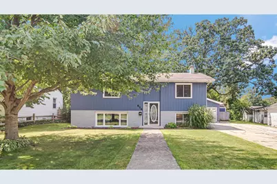 624 S Pennsylvania Street, Hobart, IN 46342 - Photo 1