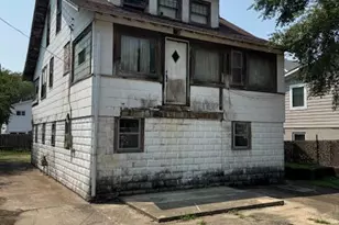 110 N Lake Ave, Michigan City, IN 46360 - Photo 1