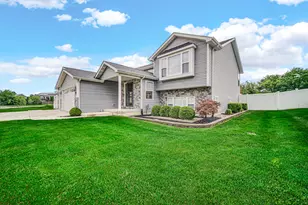 7515 Clark Ct, Merrillville, IN 46410 - Photo 1