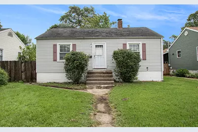 135 N Wiggs Street, Griffith, IN 46319 - Photo 1