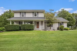 55312 Forest Cove Ct, New Carlisle, IN 46552 - Photo 1