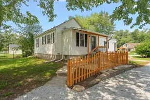 5811 Stone Ave, Portage, IN 46368 - Photo 1