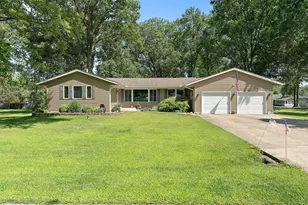 2382 Dakota St, Chesterton, IN 46304 - Photo 1