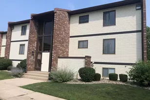 312 Summit Park Ct S, Crown Point, IN 46307 - Photo 1