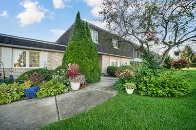 631 Hidden Oak Trail #2b, Hobart, IN 46342 - Photo 1