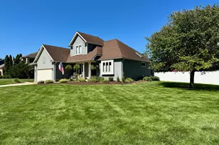 550 Windridge Dr, Chesterton, IN 46304 - Photo 1