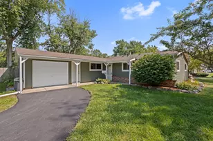 1047 N Wheeler St, Griffith, IN 46319 - Photo 1