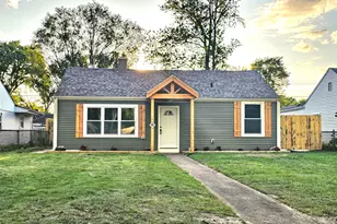 7146 Parrish Ave, Hammond, IN 46323 - Photo 1