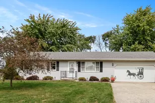 105 Earl St, Wanatah, IN 46390 - Photo 1